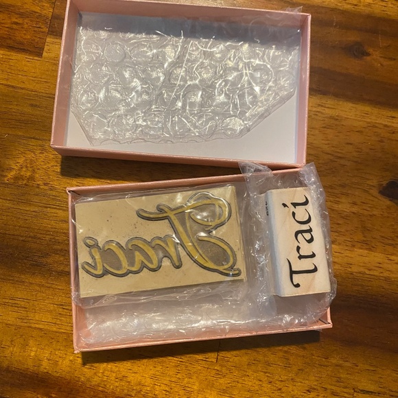 Gift for Traci - pack of 2 wooden stamps - Picture 1 of 9